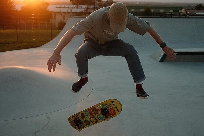 Skateboarding in Vienna Experience skating and new friends in the skate park - Accessibility and Practical Details