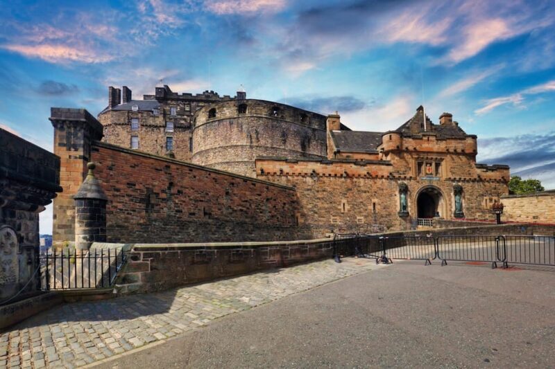 Skip-the-line Edinburgh Castle with Old Town Walking Tour - Key Points