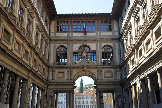Skip the Line: Florence Uffizi Gallery monolingual Small Group Tour - What to Expect from Your Uffizi Experience
