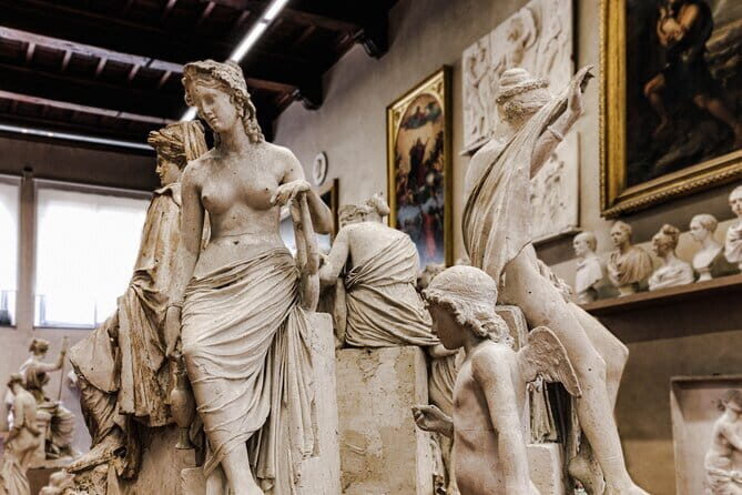 Skip the Line: Guided Tour of Michelangelos David at Accademia - Who Should Consider This Tour?