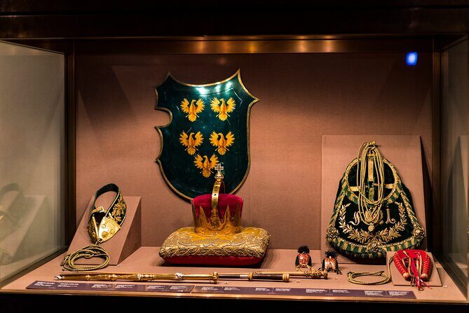 Skip-the-line Imperial Treasury Vienna Private Guided Tour - Who Should Consider This Tour?