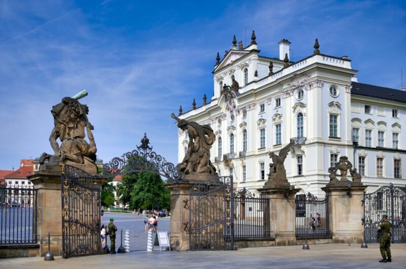 Skip-the-line Lobkowicz Palace Private Tour & Concert - FAQ