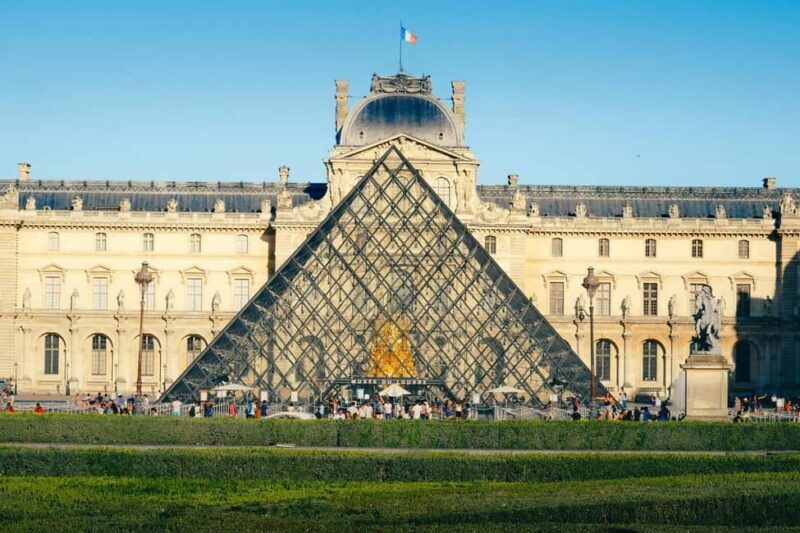 Skip-the-line Notre-Dame Cathedral, Louvre, Paris City Tour - Key Points