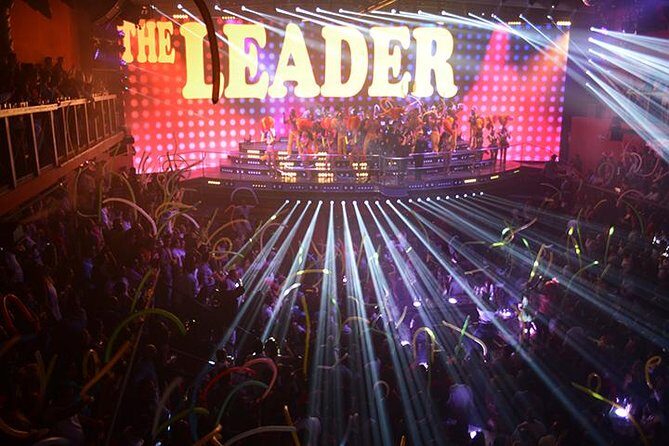 Skip the line: Regular Ticket Playa del Carmen - The Crowded Reality and Guest Experiences