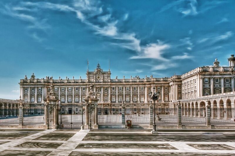 Skip the Line Royal Palace Madrid Tour Semi-Private 8ppl max - What You Can Expect from the Tour