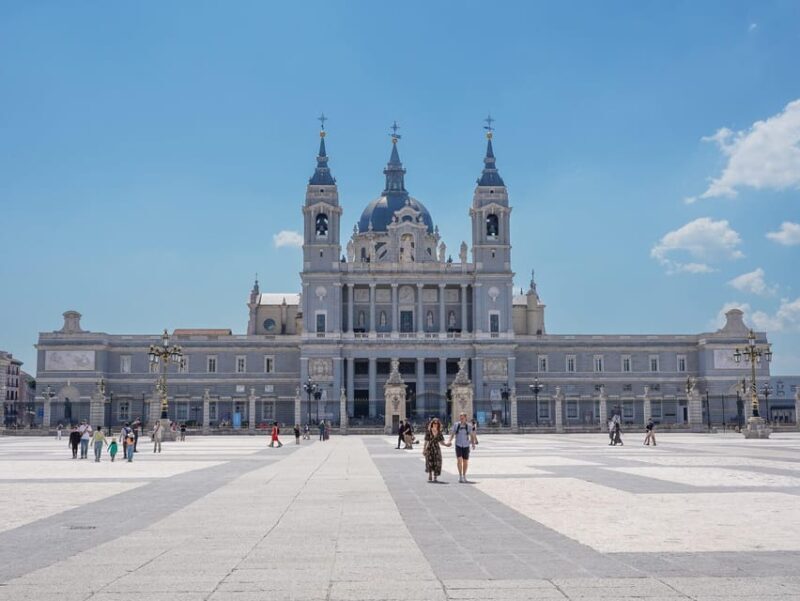 "Skip the line" Royal Palace + Prado Museum - Practical Tips