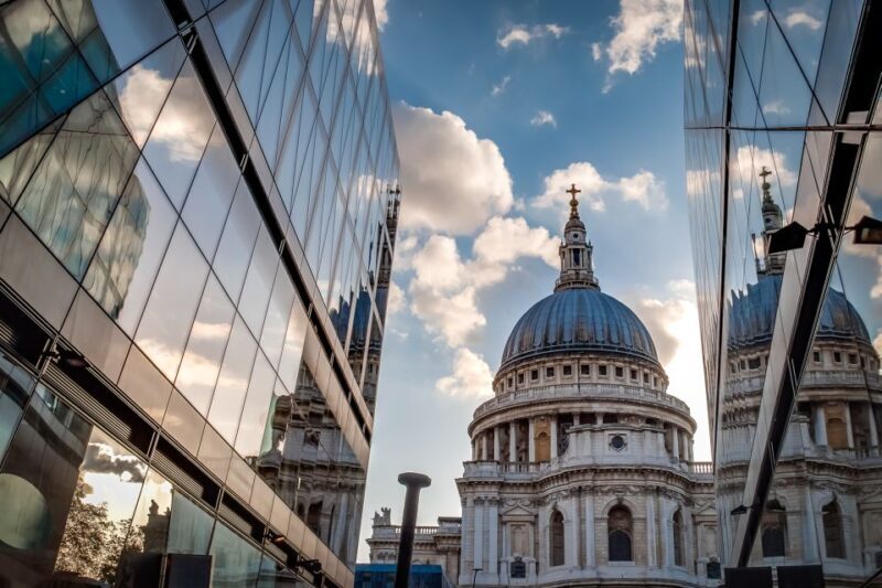 Skip-the-Line St Pauls Cathedral Private Tour in London - The Experience: What You Can Expect