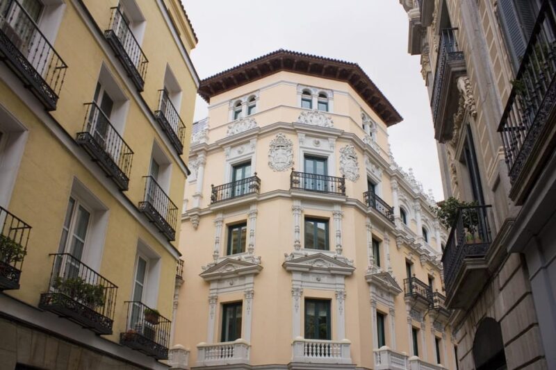 Skip-the-Line Thyssen-Bornemisza Museum Madrid Private Tour - Uncovering Madrid’s Art Treasure: A Close Look at the Skip-the-Line Thyssen-Bornemisza Museum Private Tour