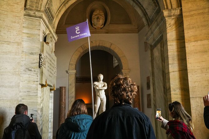 Skip the line: Vatican Museums, Sistine Chapel & St Peters Tour - The Sistine Chapel: What You Actually Experience