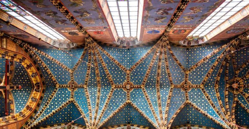 Skip-the-line Wawel Cathedral in Krakow Private Tour - Starting Point and Tour Logistics