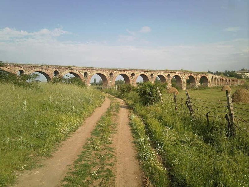 Skopje: Shutka and Aqueduct Guided Tour with Coffee - What To Expect from the Tour