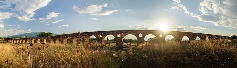 Skopje: Shutka and Aqueduct Guided Tour with Coffee - Why This Tour Offers Good Value