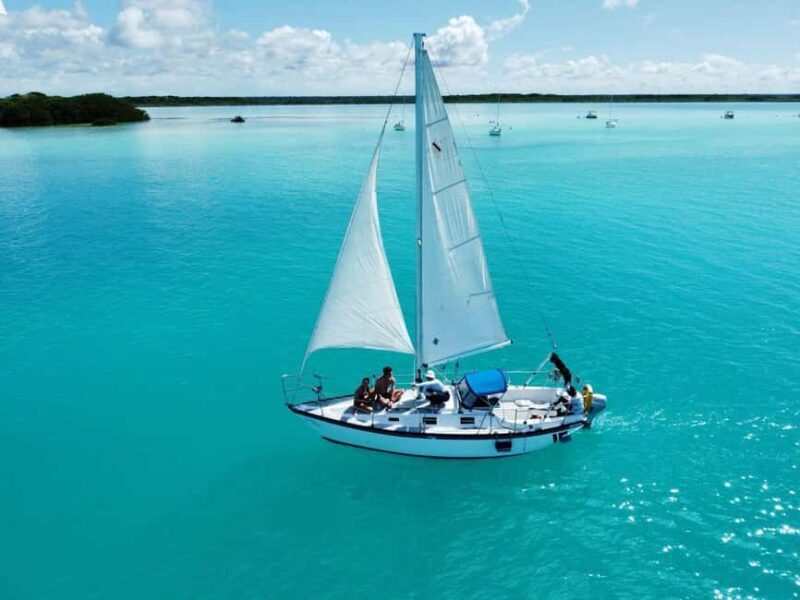 Slow Sailing Bacalar - 3-hours of Nature and crystal waters - Key Points