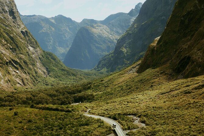 Small Group, Award Winning Milford Sound Day Experience & Cruise - Who is This Tour Best For?