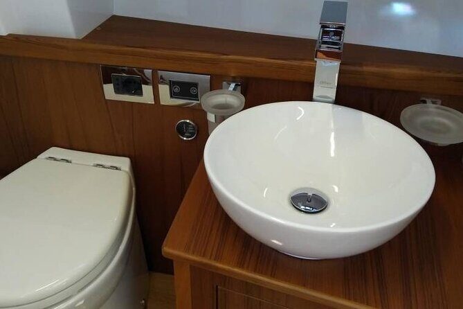 Small group boat tour from Sorrento to Capri - Value for Money