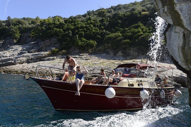 Small Group Boat Tour to Sorrento Coast, Capri & Blue Grotto - FAQ