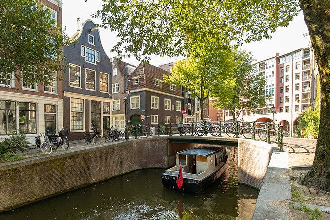 Small Group Boutique All-Inclusive Tour (max 12 p) With Captain - Should you book this canal tour?