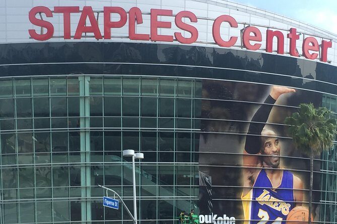 Small-Group Day Tour of Hollywood, Los Angeles and Beaches from Anaheim - FAQ