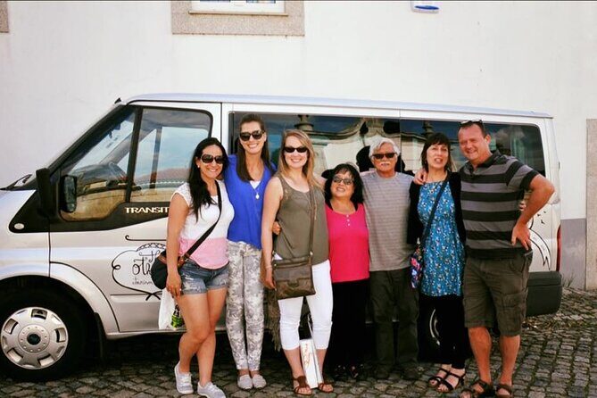 Small Group Douro Wine Valley Tour with Lunch and Wine Tasting - Exploring the Douro Valley: What to Expect