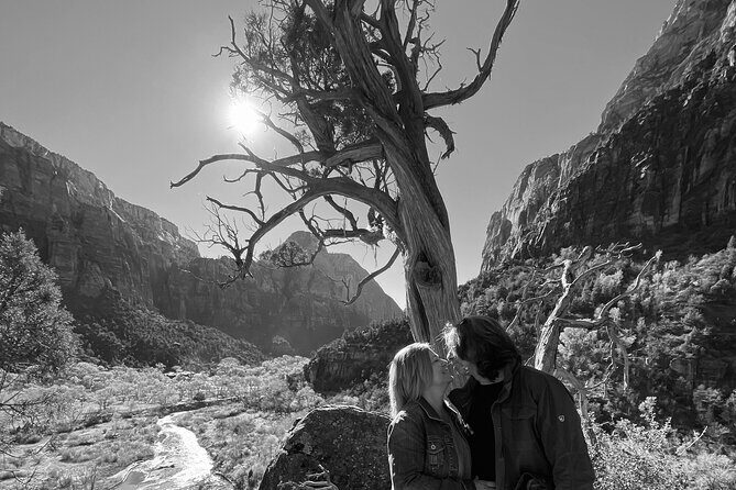 Small Group Guided Photography and Walking Tour of Zion - Exploring Zion in a Day: What to Expect