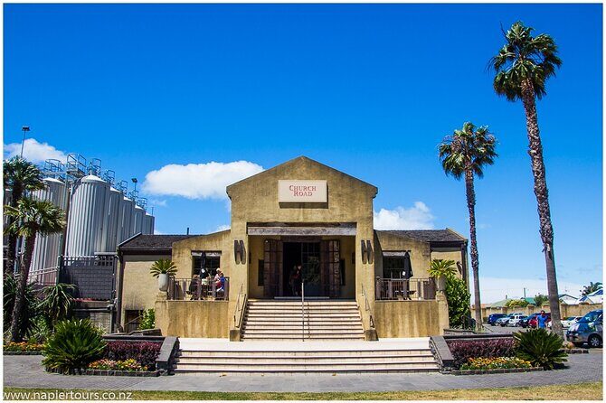 Small Group - Half-Day Hawke's Bay Winery Tour - Exploring the Small Group - Half-Day Hawke’s Bay Winery Tour