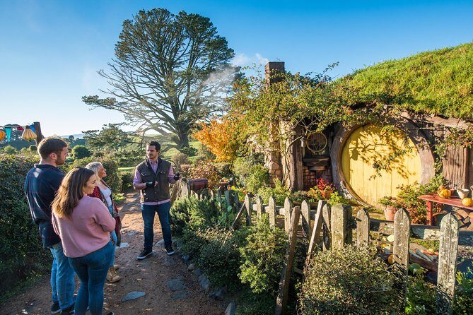 Small-Group Hobbiton Tour from Auckland with Party Marquee Lunch - Key Points