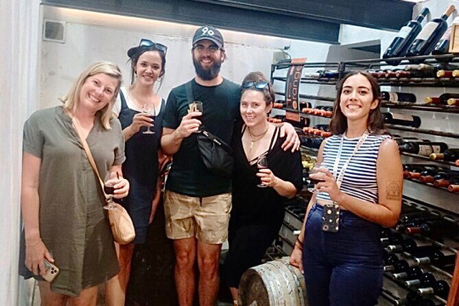 Small-group Jewish Quarter walking tour with tasty tapas & drinks - Who Will Love This Tour?