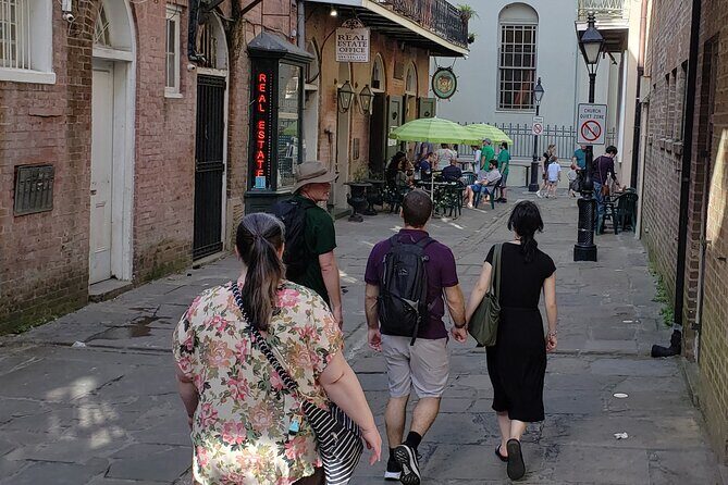 Small Group Local's Guide to the French Quarter Tour - A Deep Dive into the French Quarter Tour