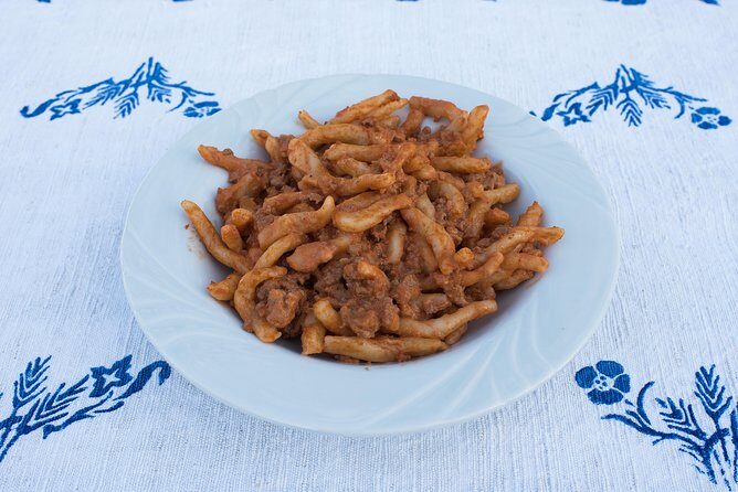 Small Group Market tour and Dining Experience at a Cesarina's home in Spoleto - What to Expect from the Experience