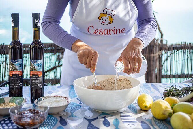 Small group Pasta and Tiramisu class in Riomaggiore - An introduction to the experience