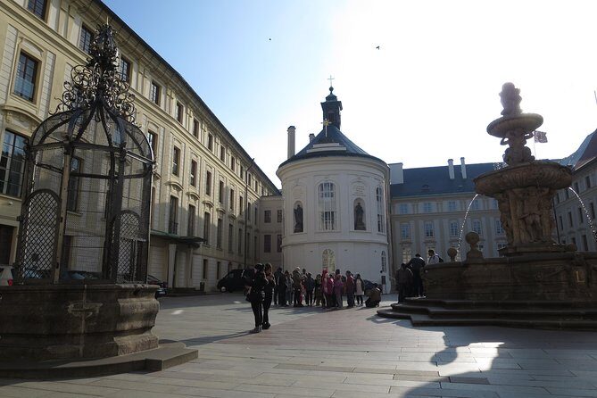 Small-Group Prague Castle and Interiors Walking Tour - What You Can Expect from This Tour