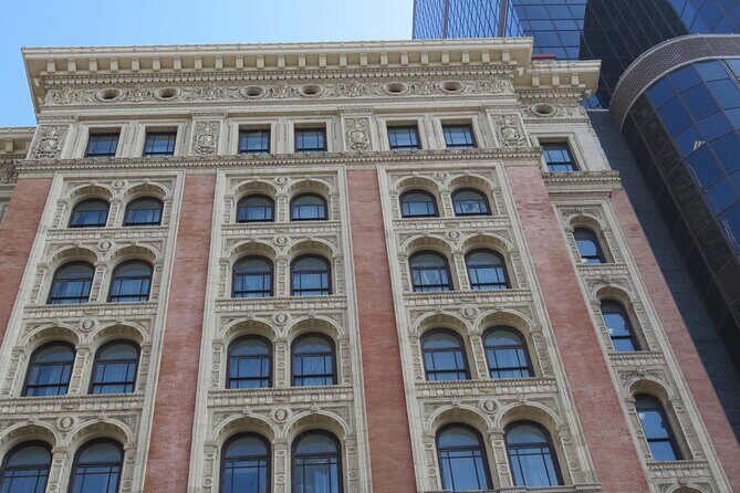 Small-Group Public Walking Tour Exploring Philadelphia's Gilded Age to Now - Key Points