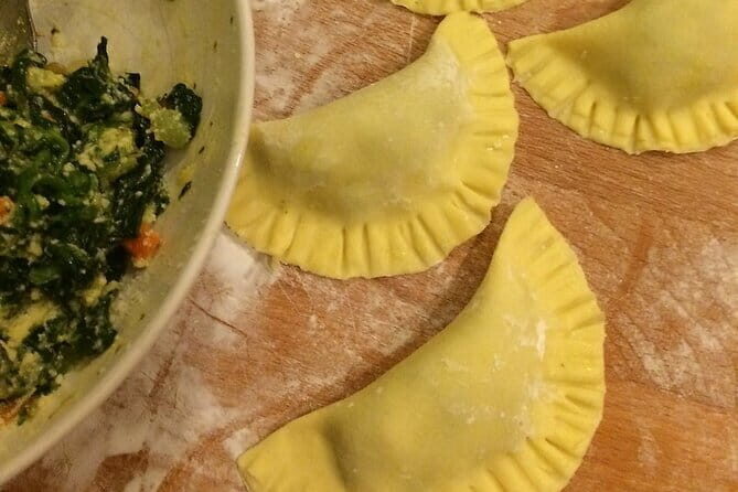 Small group PURO Vegan pasta and bruschette Class in Florence - Dive Into Florence’s Vegan Pasta Class