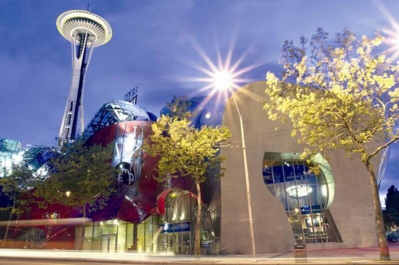 Small Group Seattle Day Tour with Major Attractions,Tea&Deli - Introduction to the Tour
