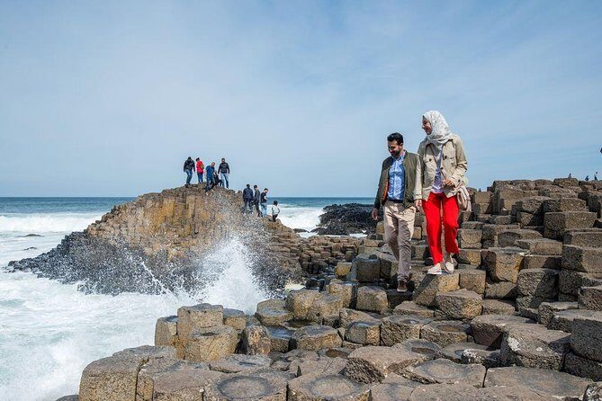 (Small Group) Shore Tour from Belfast: Giant's Causeway and Belfast Day Trip - Key Points