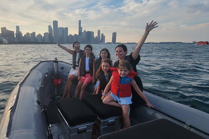 Small-Group Sightseeing Boat Tour in Chicago - Who Should Consider This Tour?