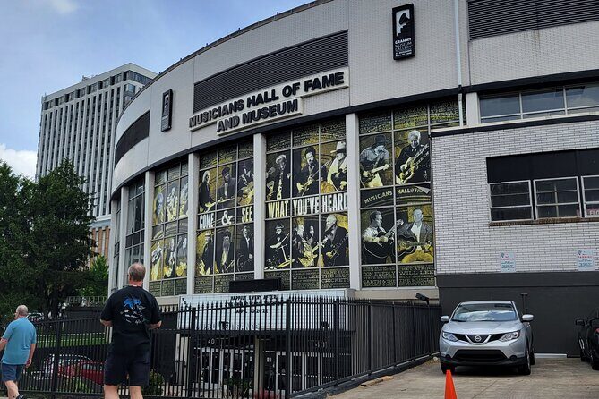 Small-Group Sightseeing Driving Tour of Nashville - FAQs