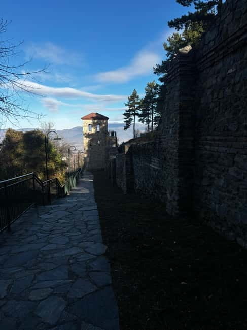 Small Group: Sofia to Kyustendil Fortress & Sequoia Park - A Peaceful Walk in Sequoia Park