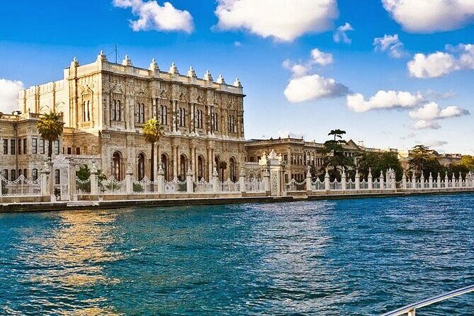 Small Group: Spice Bazaar&Cruising on Bosphorus - The Value Proposition and Price Considerations