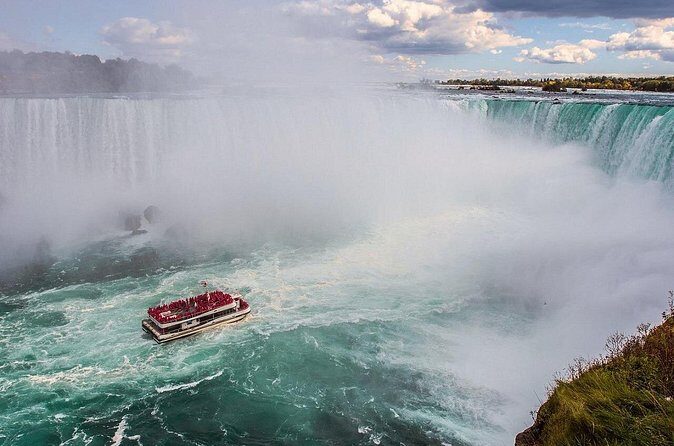 Small group Toronto Montreal Quebec and Niagara Falls 5 Day Tour - FAQs