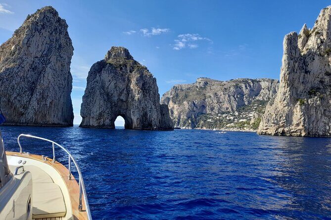 Small Group Tour from Salerno to Capri by Boat - The Boat and Comfort Level