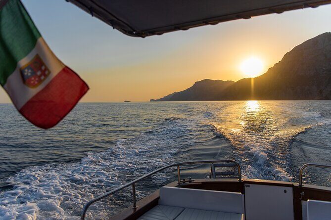 Small Group Tour in Positano by Boat at Sunset with Prosecco - An Overview of the Experience