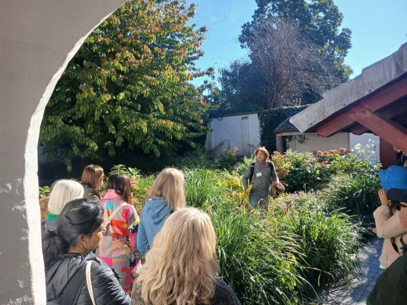 Small-Group Tour of Bruges with a local. Free Praline - Key Points