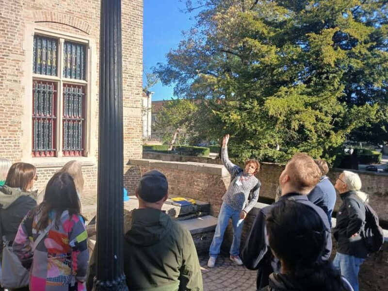 Small-Group Tour of Bruges with a local. Free Praline - A Walk Through Bruges with a Local Guide: What to Expect