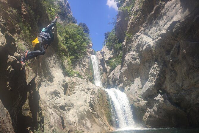 Small Group Tour of Canyoning in Cetina River Canyon - The Guides and Group Size