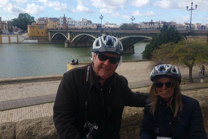 Small-Group Tour: Seville City Center and Plaza España via Segway - How the Tour Starts: Friendly Instruction and Group Setup