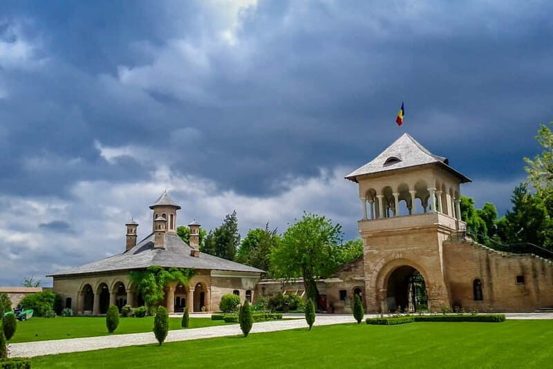 Small Group Tour to Mogosoaia Palace & Snagov Monastery - Key Points