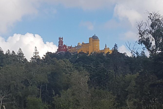 Small group tour to Sintra, Pena Palace, pass by Regaleira, Cabo Roca, Cascais - FAQ