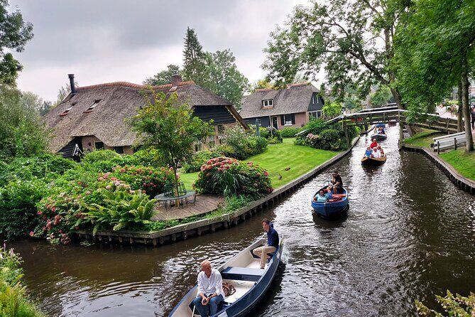 Small-Group Tour to Windmills & Giethoorn with boat tour - Key Points