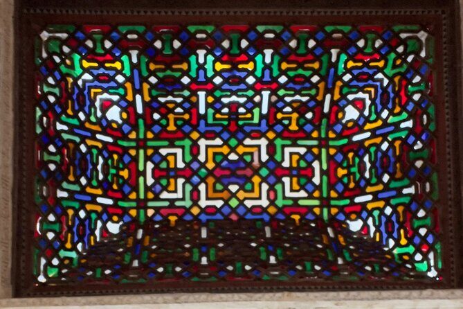 Small group visit to the Alhambra with tickets included - What’s Included and What’s Not